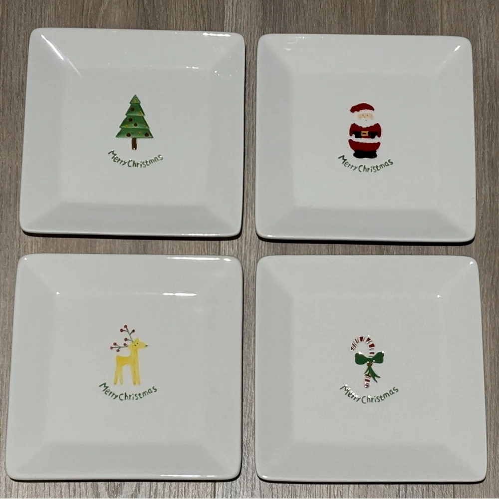 🎄Set of Four Christmas-theme BIA Cordon Bleu Appetizer Plates 🎄